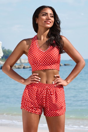 Haut de bikini sportif à col en V et short garçon taille haute rouge à pois