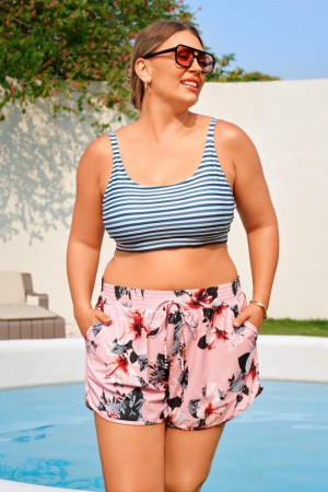 Ensemble Bikini Plus Size à Rayures et Fleurs avec Haut à Col Rond Chic et Shorty