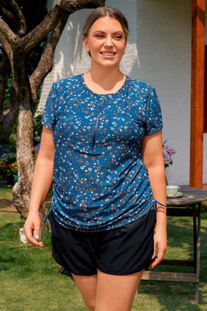 Ensemble de tankini plus size élégant avec top, accompagné d'une culotte short