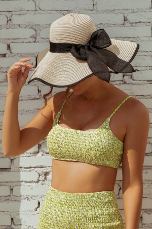 Chapeau de soleil en paille pliable à large bord blanc avec nœud papillon