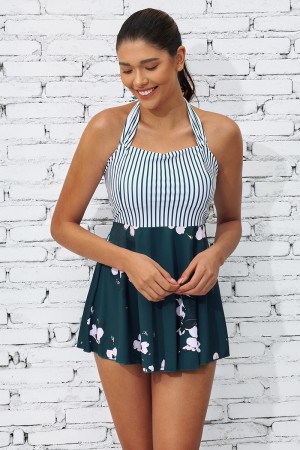 Robe de bain décontractée à rayures color block blanc et vert, bretelles licou, col en cœur