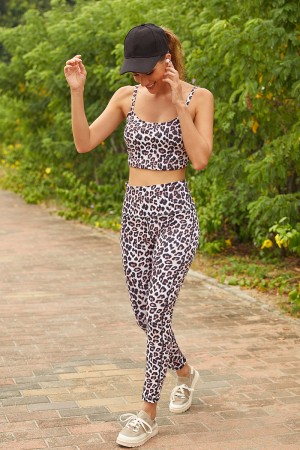 Ensemble de yoga taille haute à bretelles et imprimé léopard