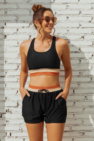 Haut de bikini sportif noir à col carré et bretelles larges et short garçon taille haute